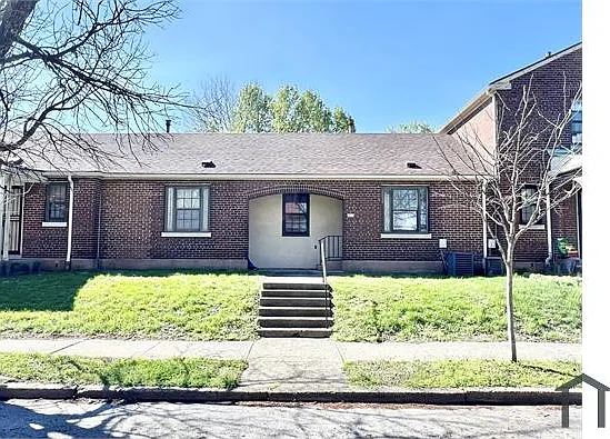 1 bed, 900 sqft, $880 — Photo 2
