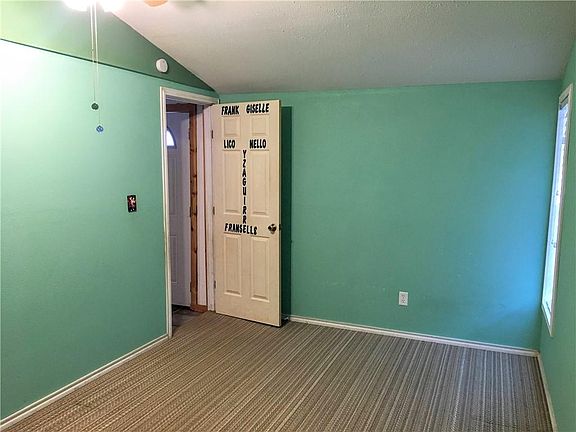 5th image of 3532 Kenwood Dr #2