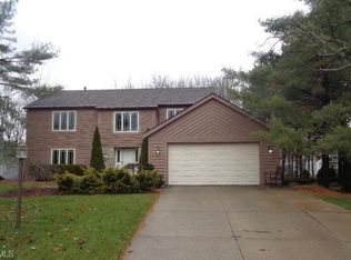 16806 Willow Wood Dr, Strongsville, OH