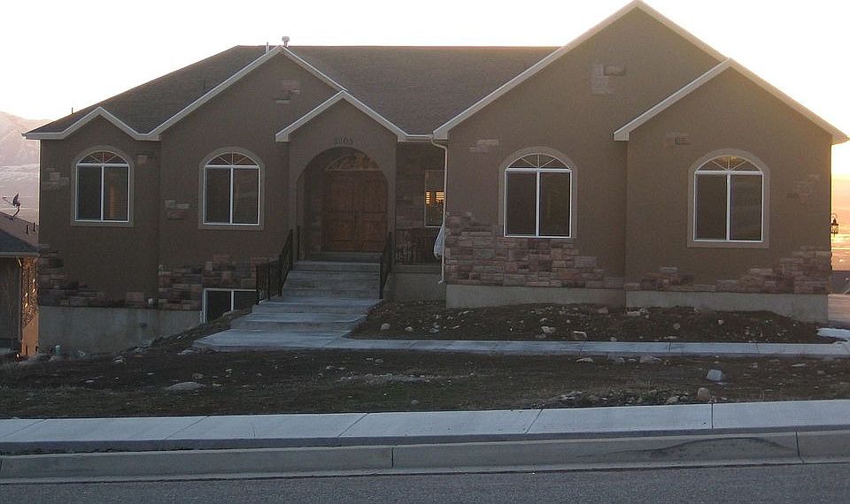 CUSTOM EXECUTIVE HOME