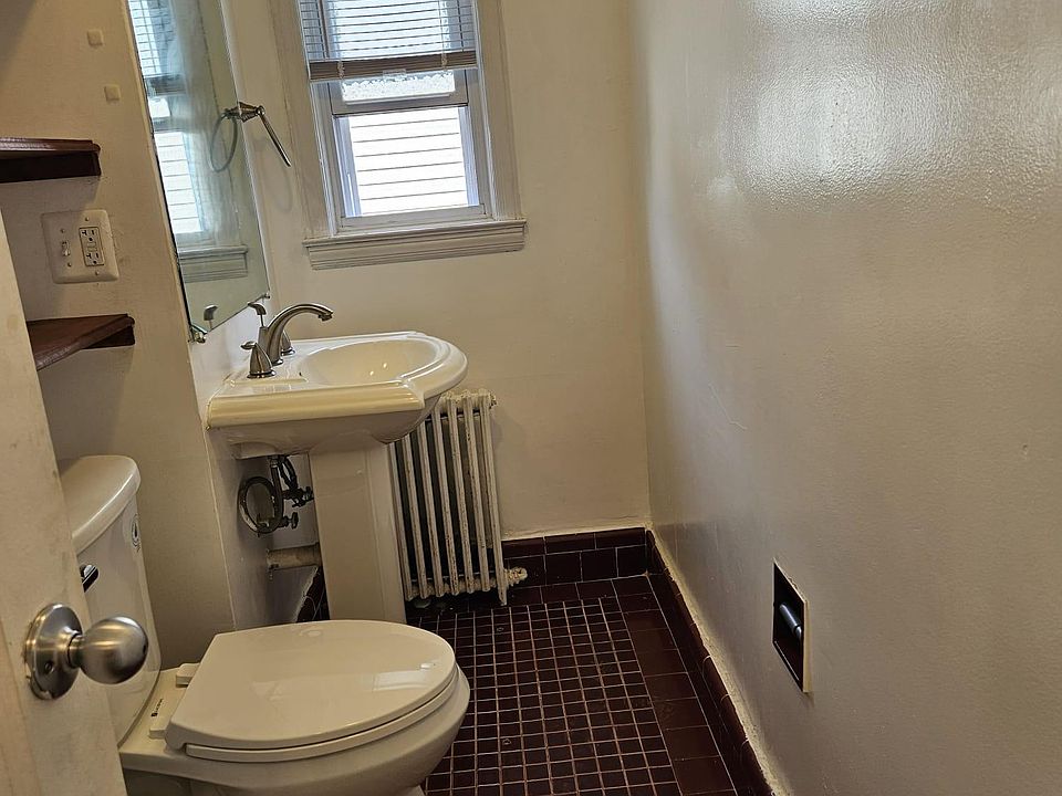 2nd image of 8050 255th St Floor 2