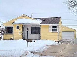 1007 13th Ave NW, Rochester, MN 55901