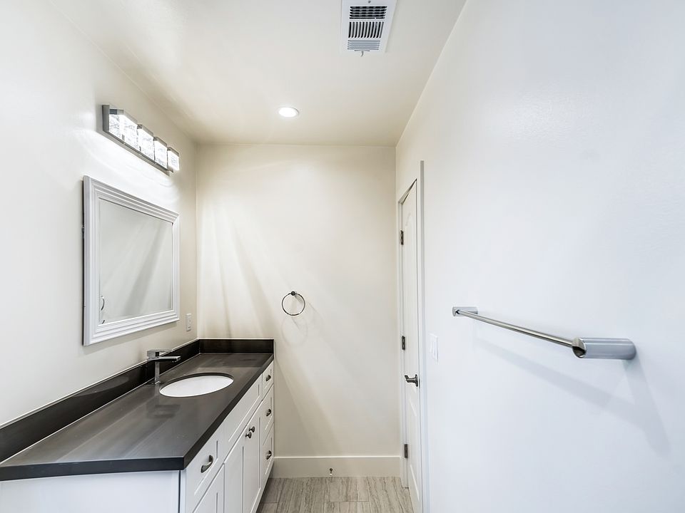 1st image of 11725 Darlington Ave #8