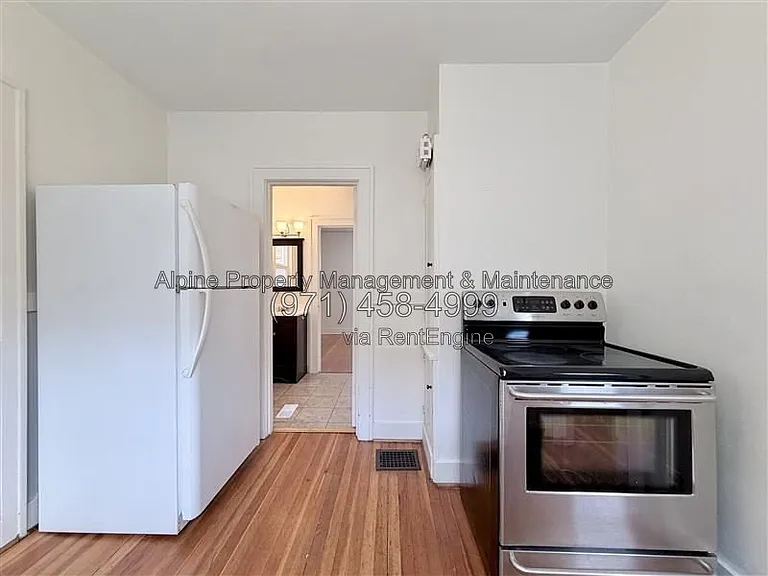 6425 N Curtis Ave — Photo 7