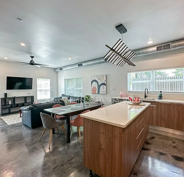 811 Montana St #2102 — Photo 1