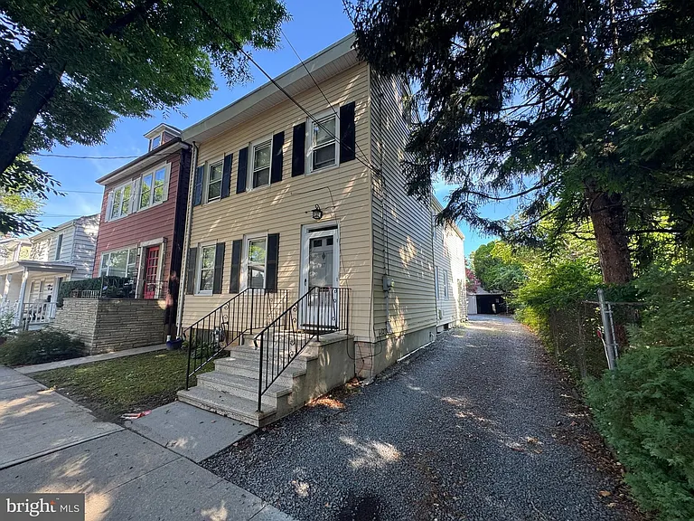 17 Green St — Photo 1