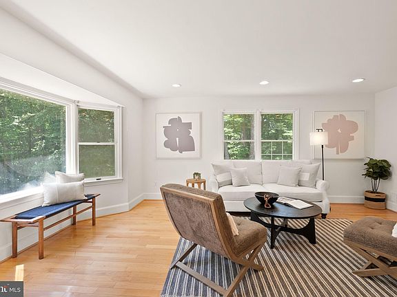 4th image of 11112 Corobon Ln