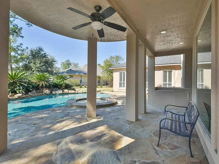 8114 Hideaway Lake Cir — Photo 44