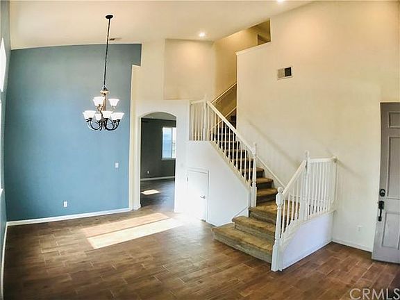 4th image of 5686 Oakwood Dr