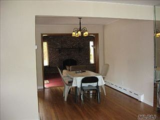 4th image of 30 Central Ct