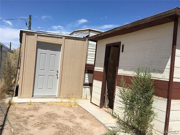 3rd image of 2150 E Hackamore Dr