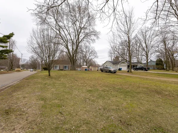 542 N Gordon St, Marshall, MI 49068