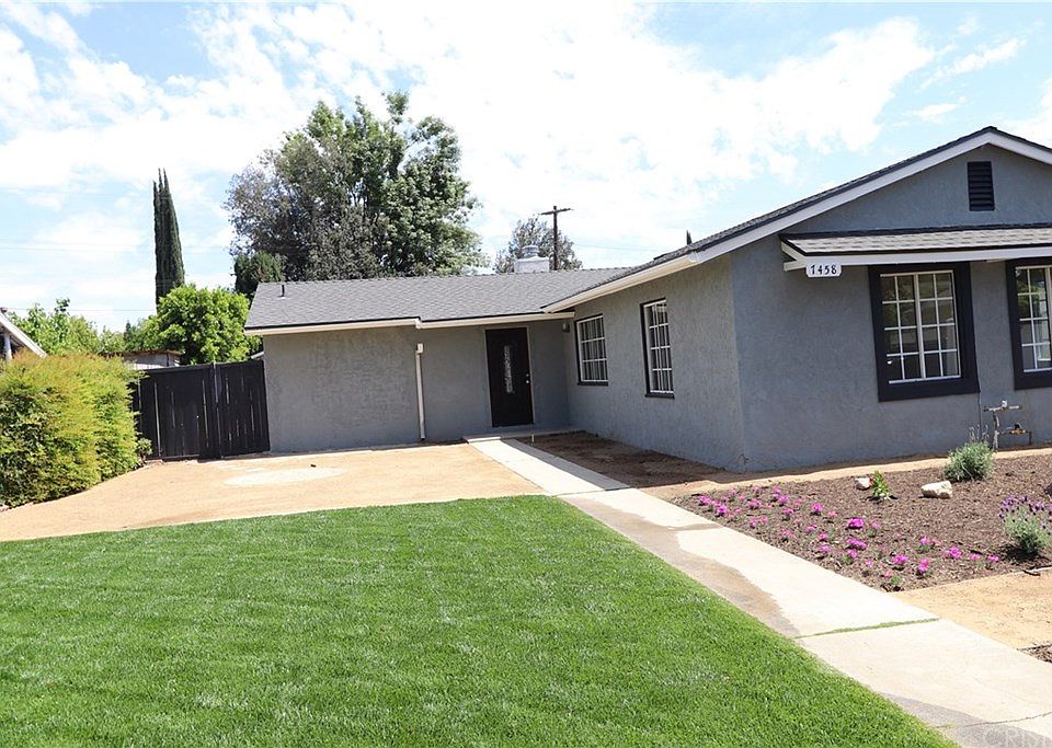 1st image of 7458 Fallbrook Ave