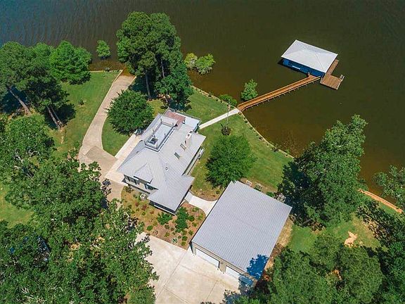 2nd image of 237 Sandy Shores Dr