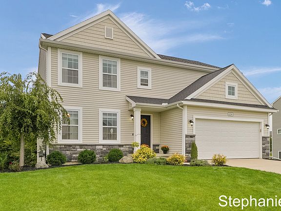 3rd image of 4266 Springhill Dr