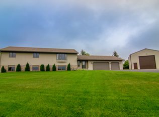 623 N Glover Rd, Hudson, WI 54016