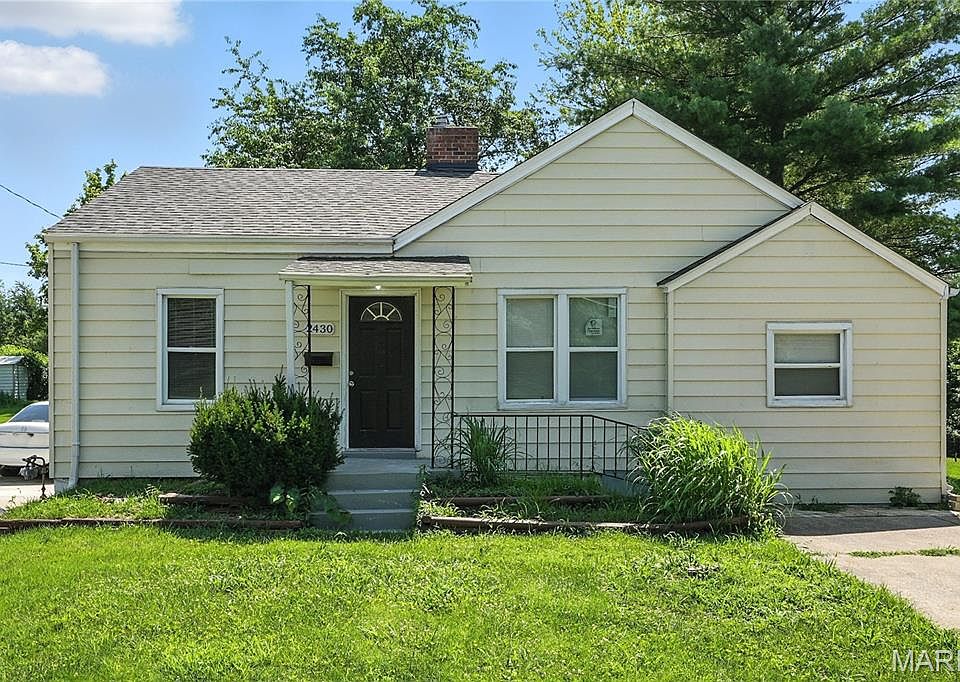 1st image of 2430 Prouhet Ave