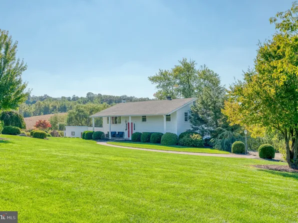 5416 Logan Rd, Felton, PA 17322