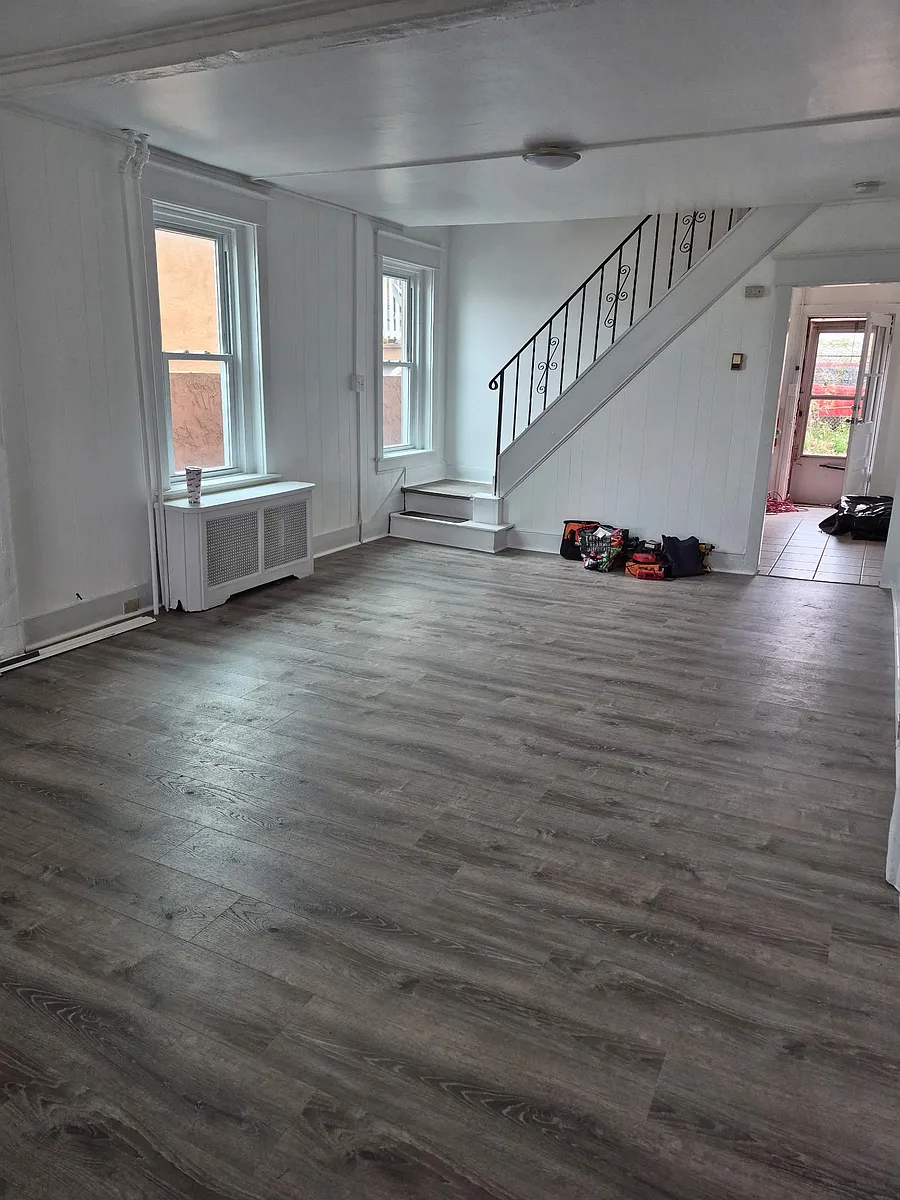Building Photo - 14 Ridge Rd #8