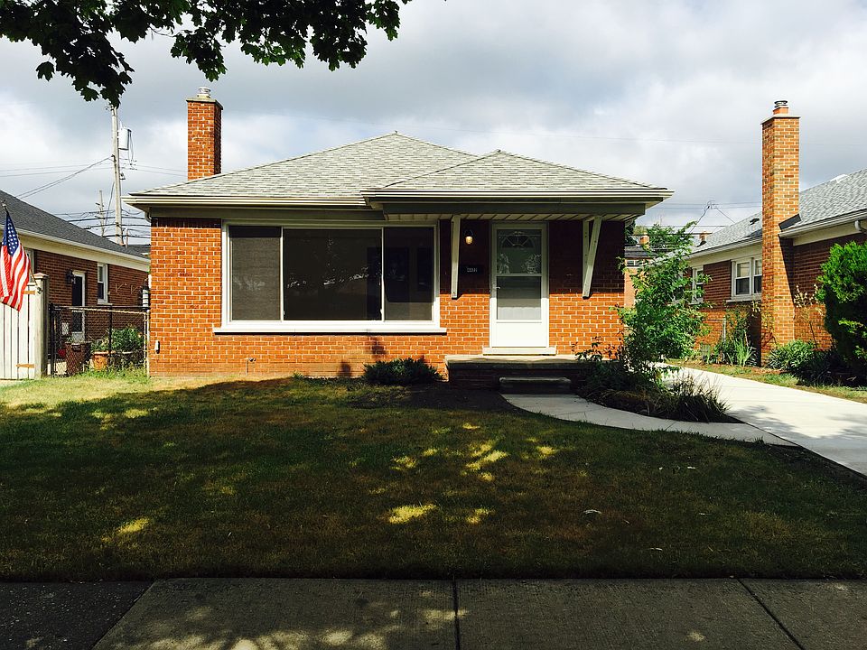 1st image of 4422 23rd St
