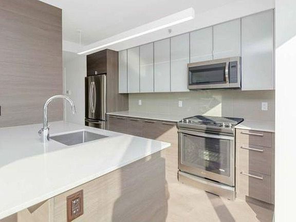 4th image of 15209 88th Ave APT 0409