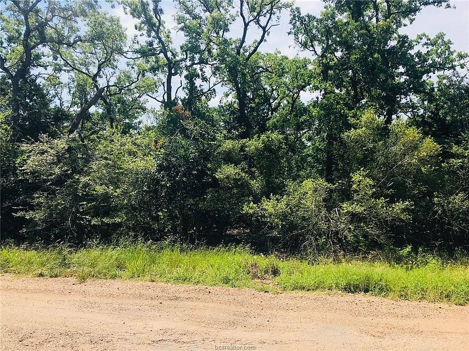 1st image of 306 Live Oak Trl