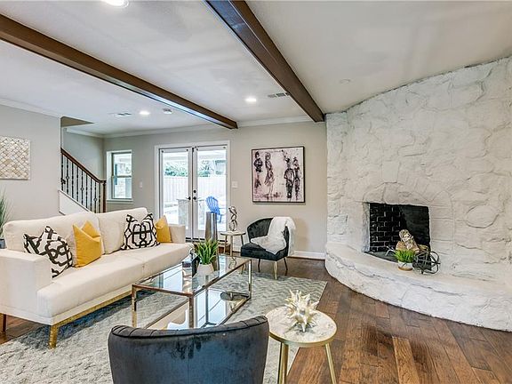 4th image of 9109 Glen Springs Dr
