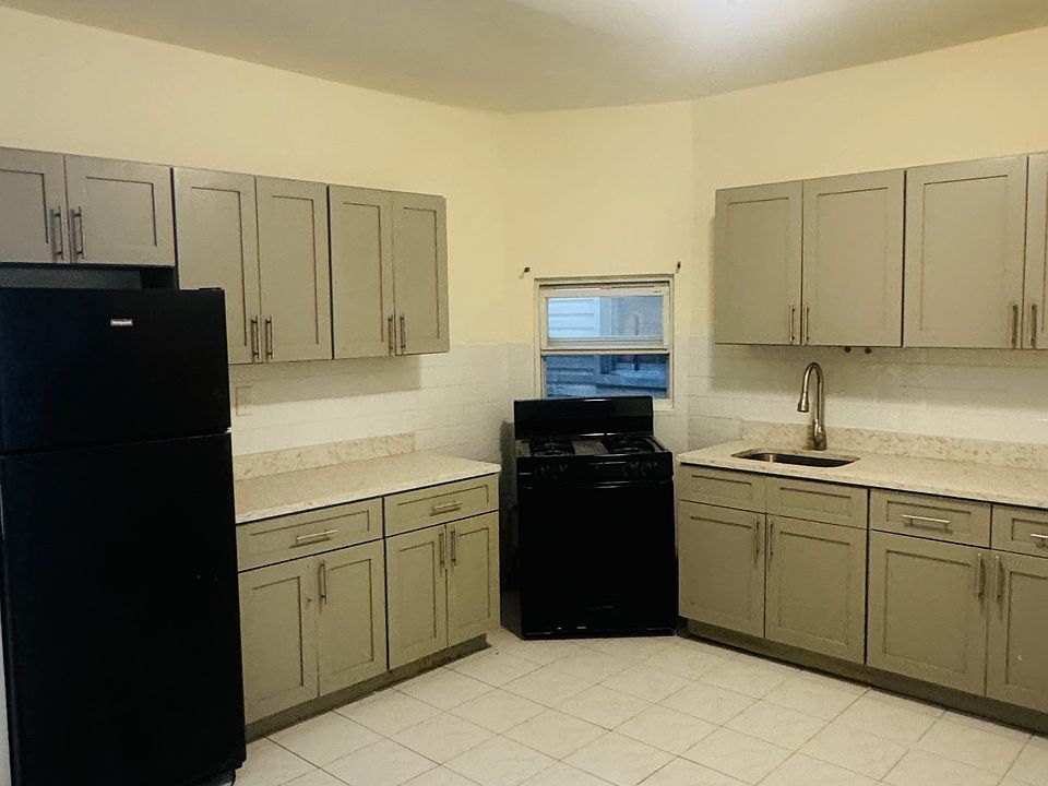 1st image of 117-10 Jamaica Ave #3