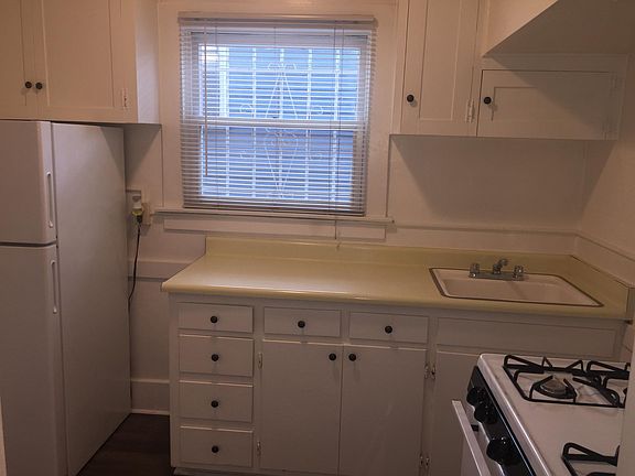 5th image of 2031 I St APT 5