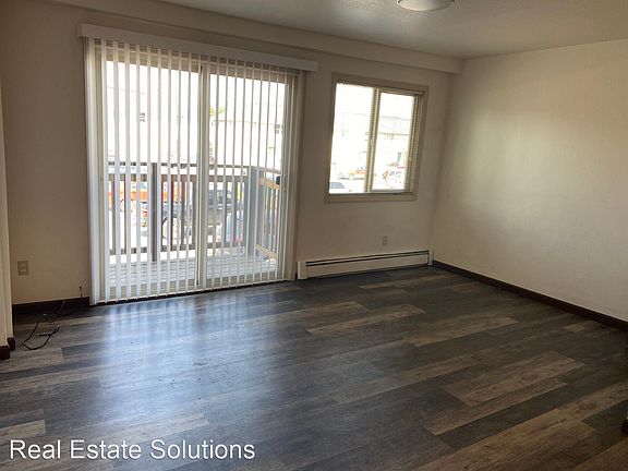 4th image of 1336 W 23rd Ave #212