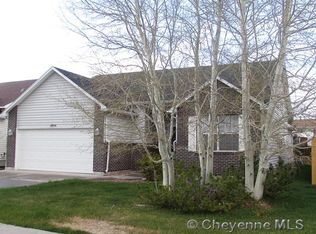 3914 Parkview Dr, Cheyenne, WY 82001