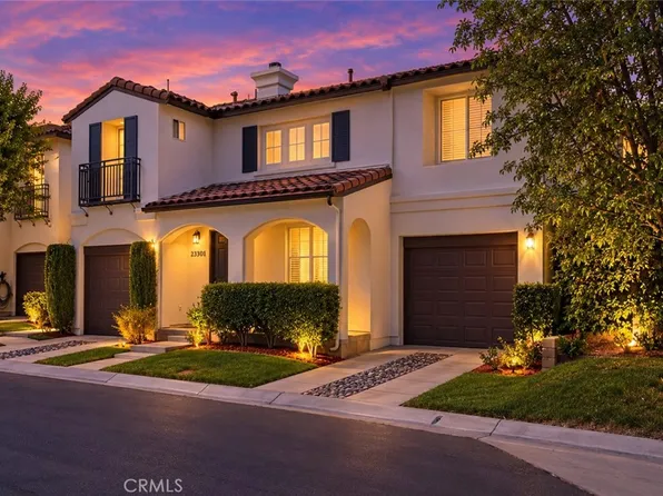 23301 Anacapa Ln, Valencia, CA 91354