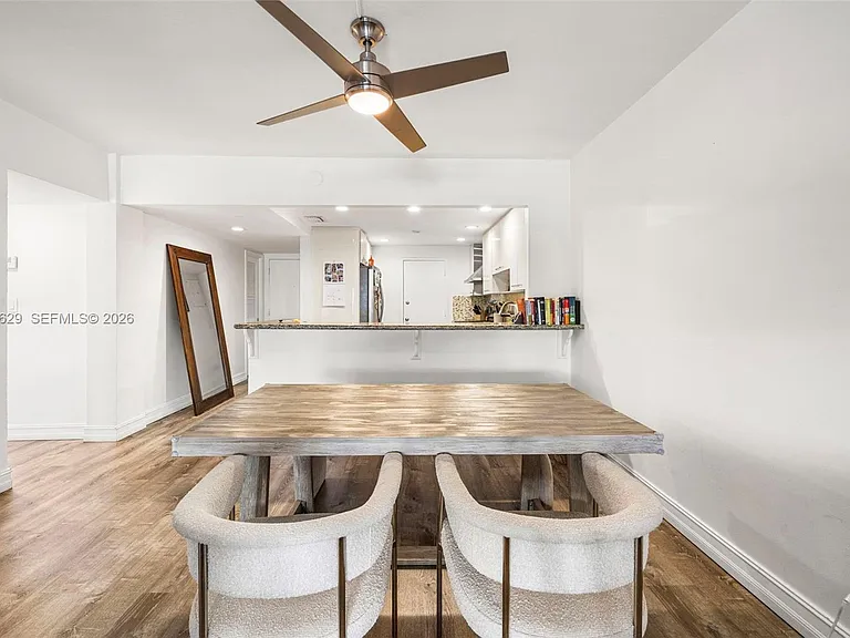 100 Edgewater Dr #329 — Photo 6