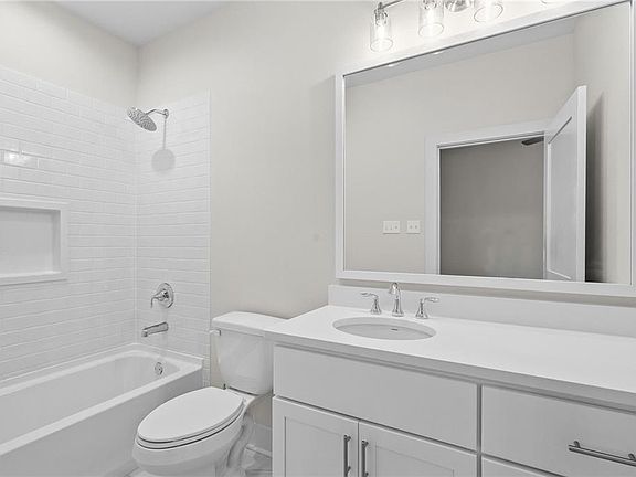 5th image of 1660 Sweet Pea Ct