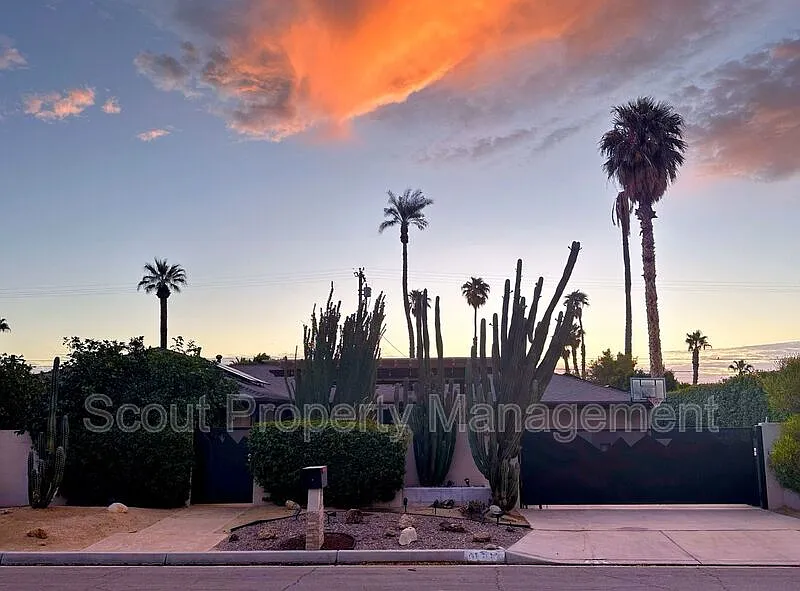46560 Cameo Palms Dr