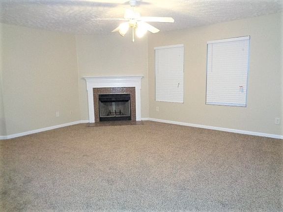 3rd image of 287 Park Glen Dr