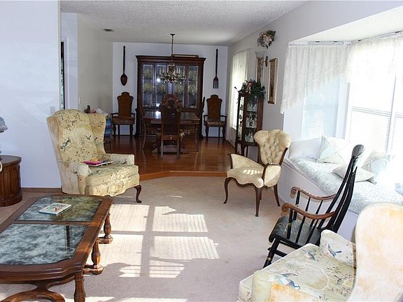 4th image of 1224 Waterside Ln Unit 3