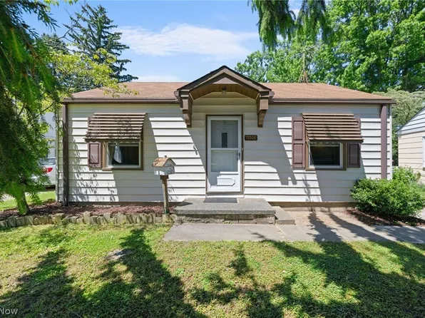 15306 Montrose Ave, Cleveland, OH 44111