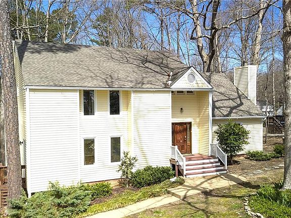 2nd image of 8408 Summit Acres Dr