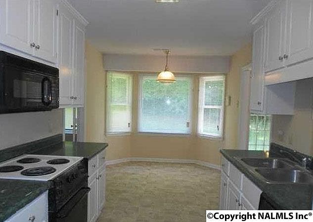 2nd image of 211 Albany Dr