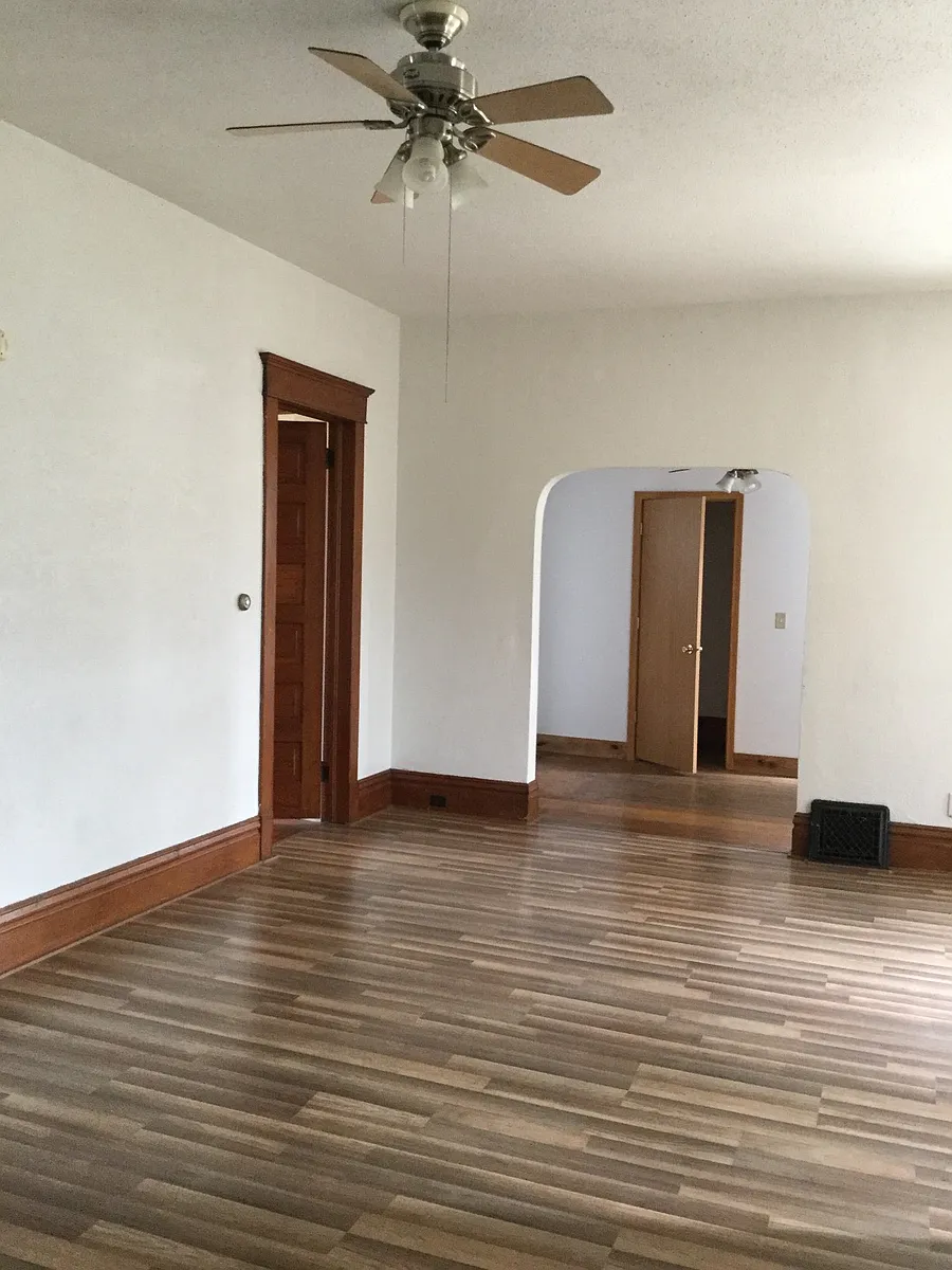 Building Photo - 516 S Galena Ave #1