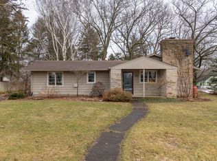 3707 Old Colony Rd, Kalamazoo, MI 49008