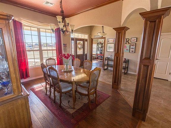 3rd image of 112 NW Sandy Trail Cir