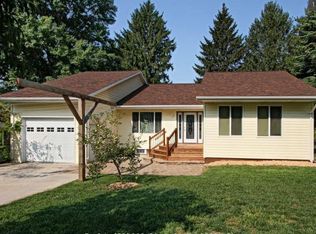 738 13th Ave, Coralville, IA 52241