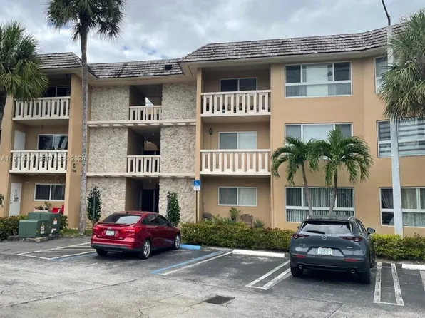 7430 Miami Lakes Dr, Hialeah, FL