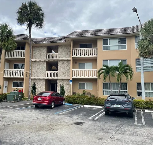 7430 Miami Lakes Dr #E210 Photo 1 7430 Miami Lakes Dr #E210 Photo 1