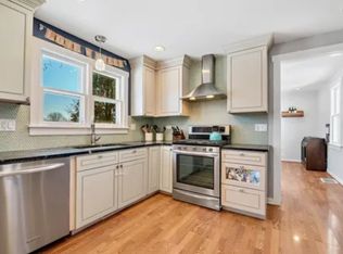 140 W Frontage Rd, Northfield, IL 60093