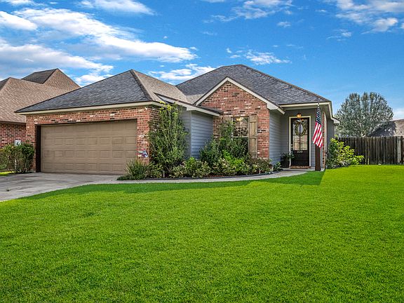 2nd image of 220 Windcreek Ln