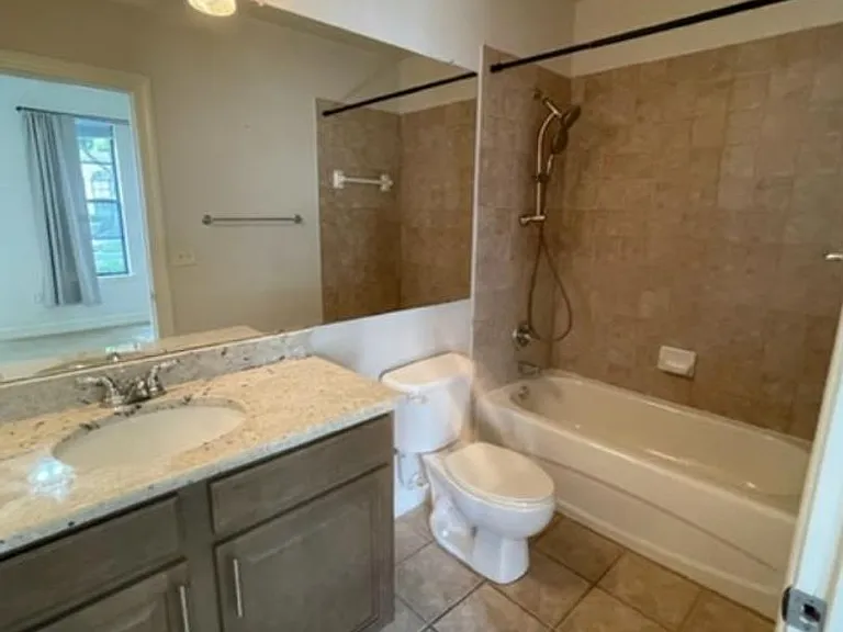 506 Mirasol Cir #101 — Photo 23