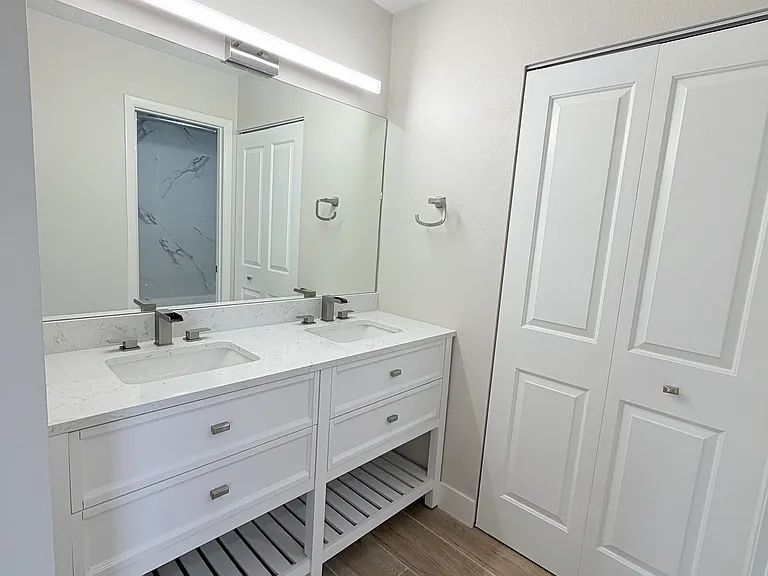 1440 Sheafe Ave NE #101 — Photo 8